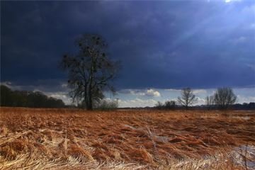 black-clouds-1400318-1918x1276